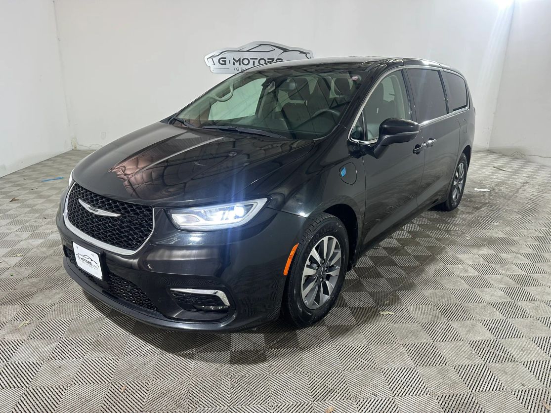 chrysler pacifica hybrid 2023 2C4RC1L7XPR592455 image chrysler pacifica hybrid 2023 2C4RC1L7XPR592455 image